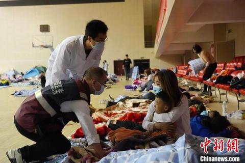 鍥涘窛鎴愰兘鏆栧績鏈嶅姟,涓瑰反閫佷翰