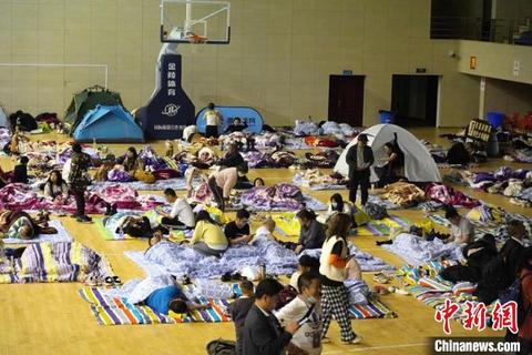 鍥涘窛鎴愰兘鏆栧績鏈嶅姟,涓瑰反閫佷翰