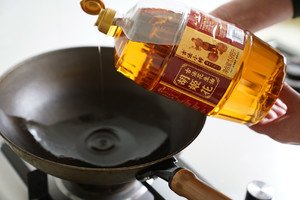 海参鲍鱼菇捞饭,菌菇海参捞饭