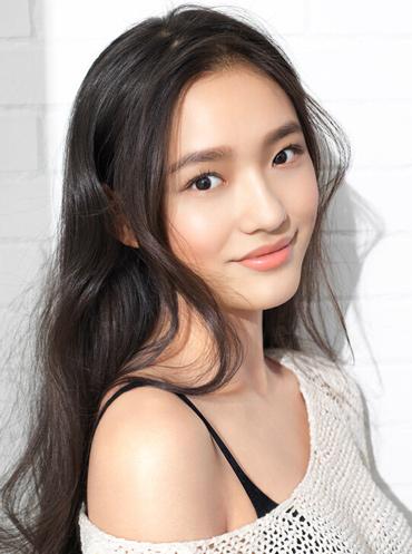 明星做烤瓷牙变凸嘴,明星烤瓷牙凸嘴