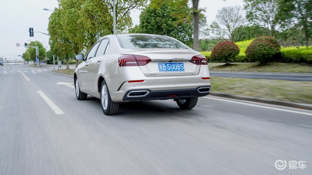 10万以内帝豪新能源纯电动车,2021款吉利帝豪up上路测试