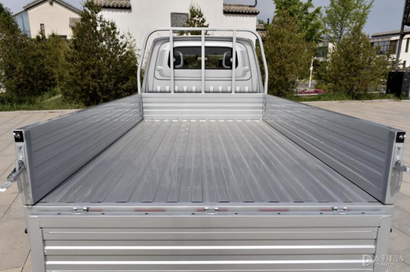 东风小康C71/C72微卡到店功能配置多方位升级