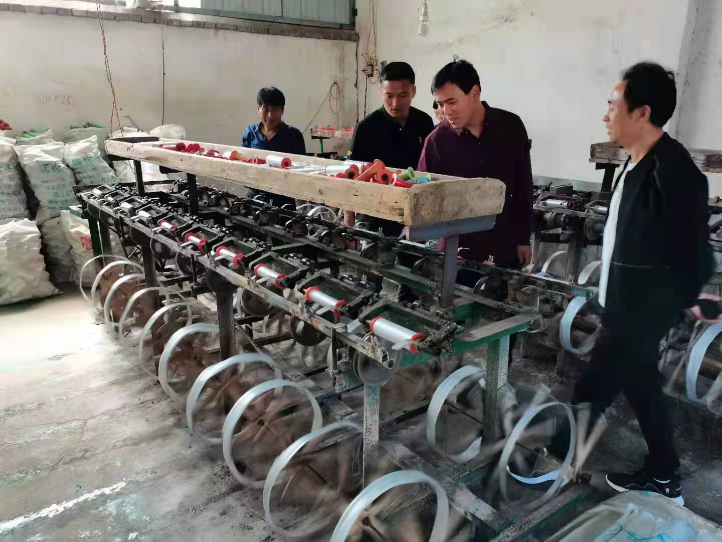 邓州薛涛:渔网织出致富路