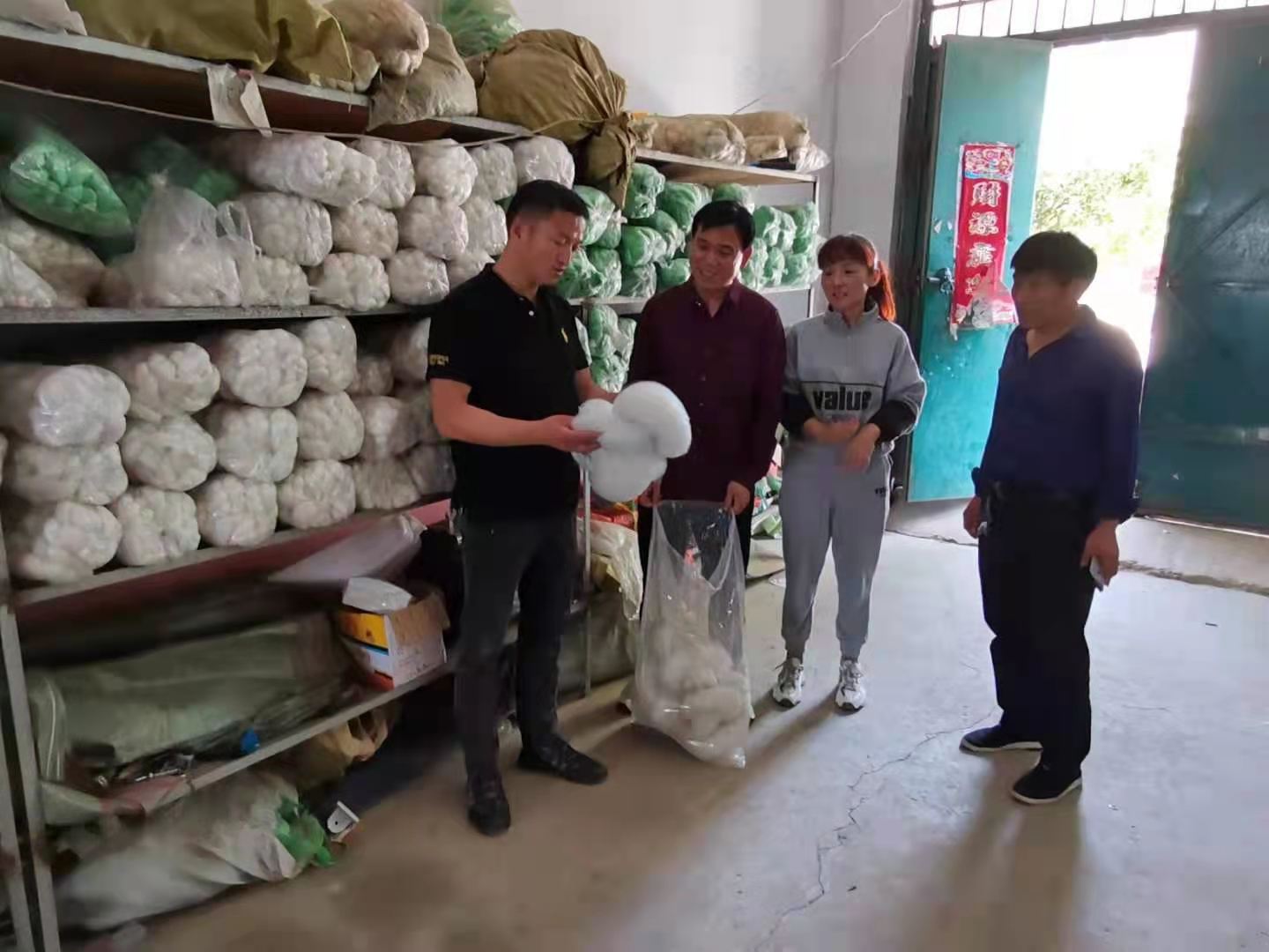 邓州薛涛:渔网织出致富路