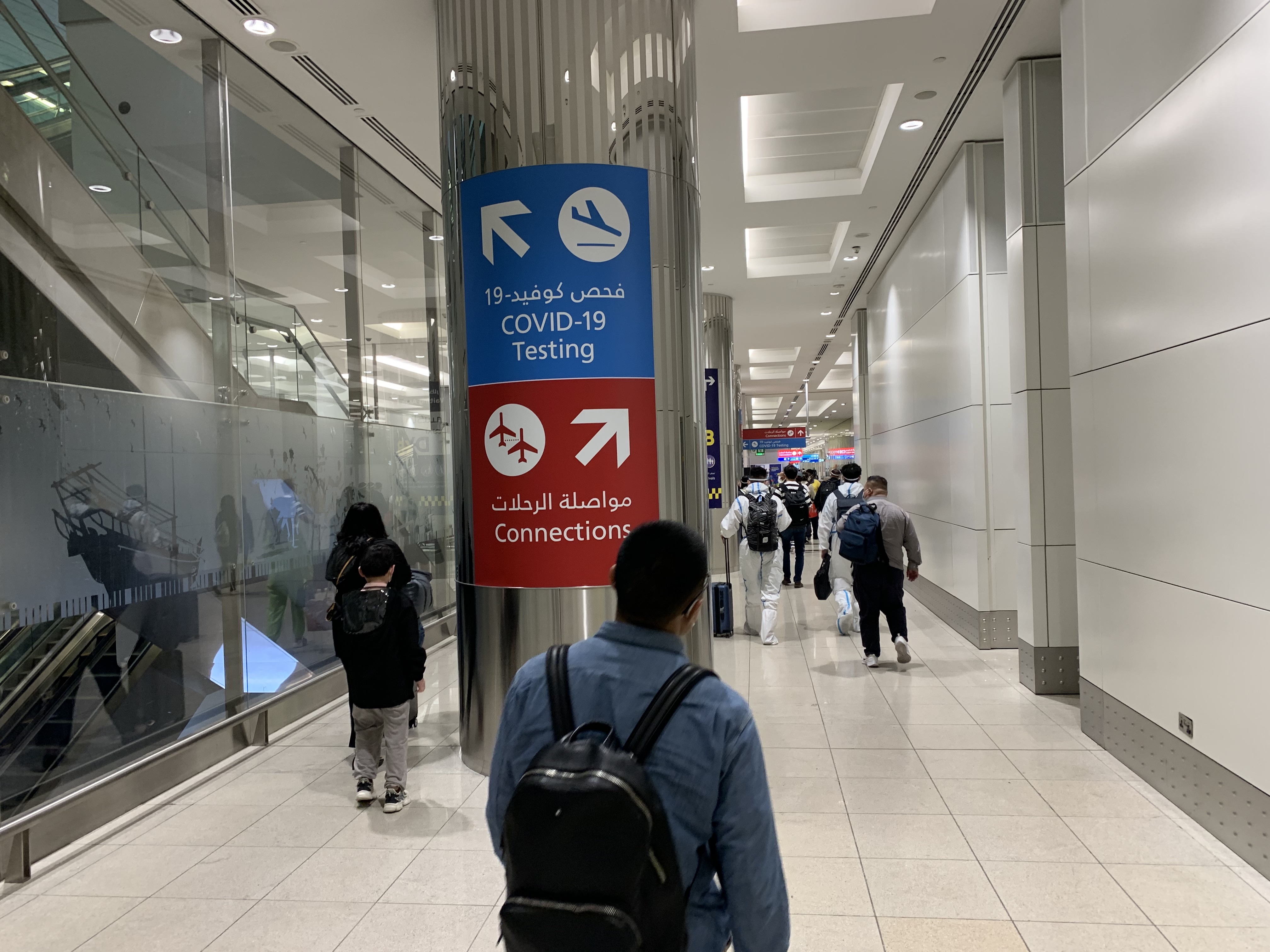 记者手记|为了工作生活,疫情中他们逆行奔赴海外……