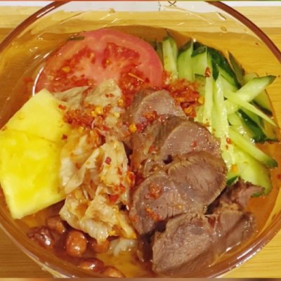 凉面麦香劲道清凉爽口怎么泡着吃,天热了做凉面吃酸甜爽口回味无穷