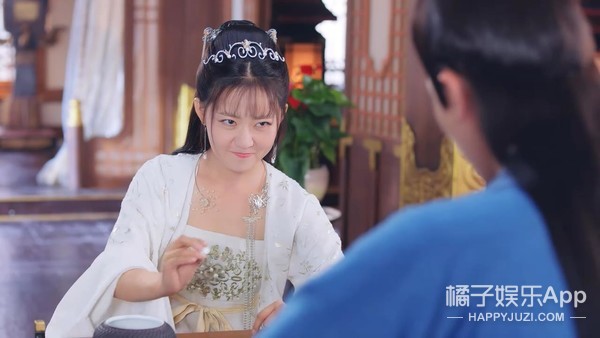 《命运》剧情有多雷？废材皇帝抗婚自宫，女主粪坑穿越全程带味儿