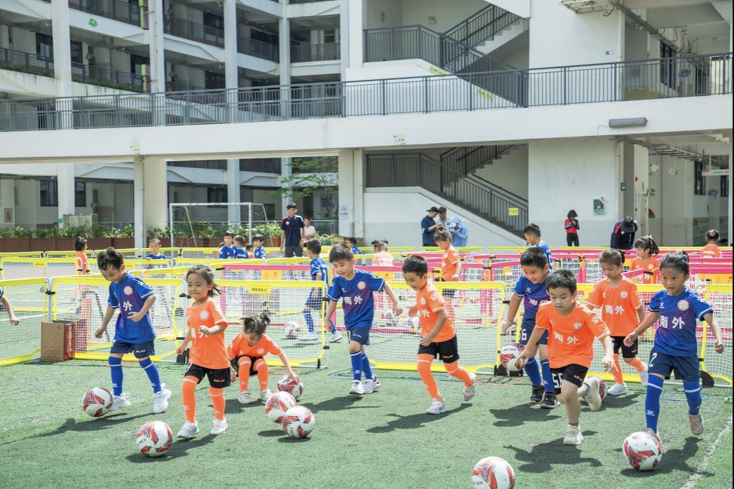 深圳60后足球联盟,足球从娃娃抓起完整版