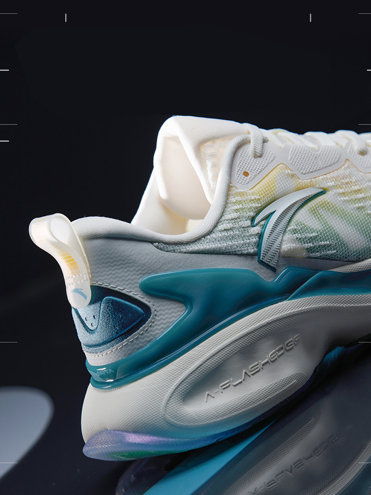 安踏毒刺跑鞋a-shock缓震,安踏马赫跑鞋缓震