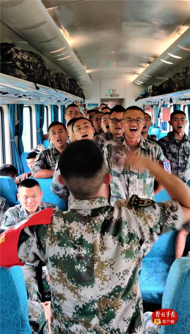 部队勤务兵的真实生活,兵哥哥的日常生活震撼视频