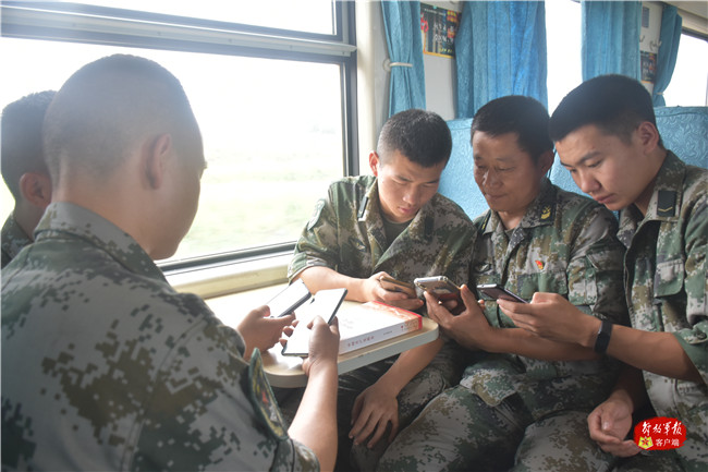 部队勤务兵的真实生活,兵哥哥的日常生活震撼视频