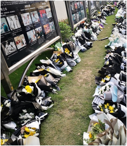 吴孟超院士告别仪式现场直播,上海民众冒雨送别吴孟超院士