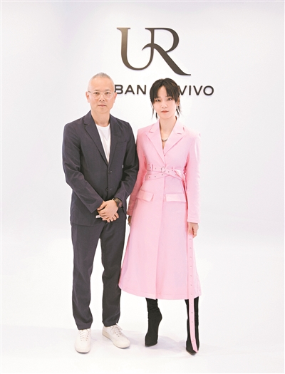 夏日穿裙子出场,出场裙装