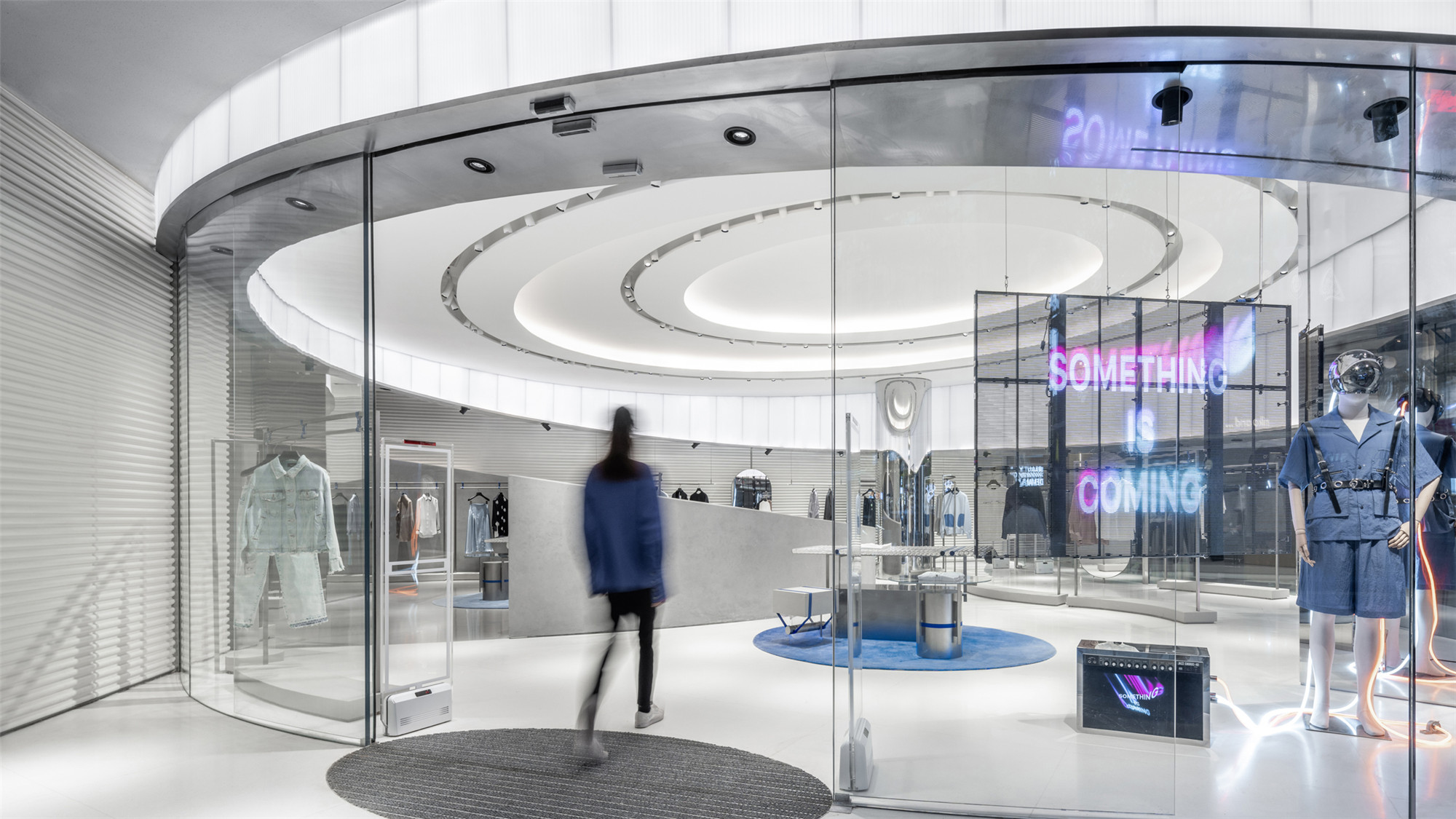 Kokaistudios|IEW.H埃维纽上海旗舰店