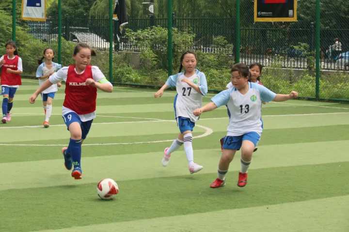 校园体育类比赛,校园体育竞赛足球