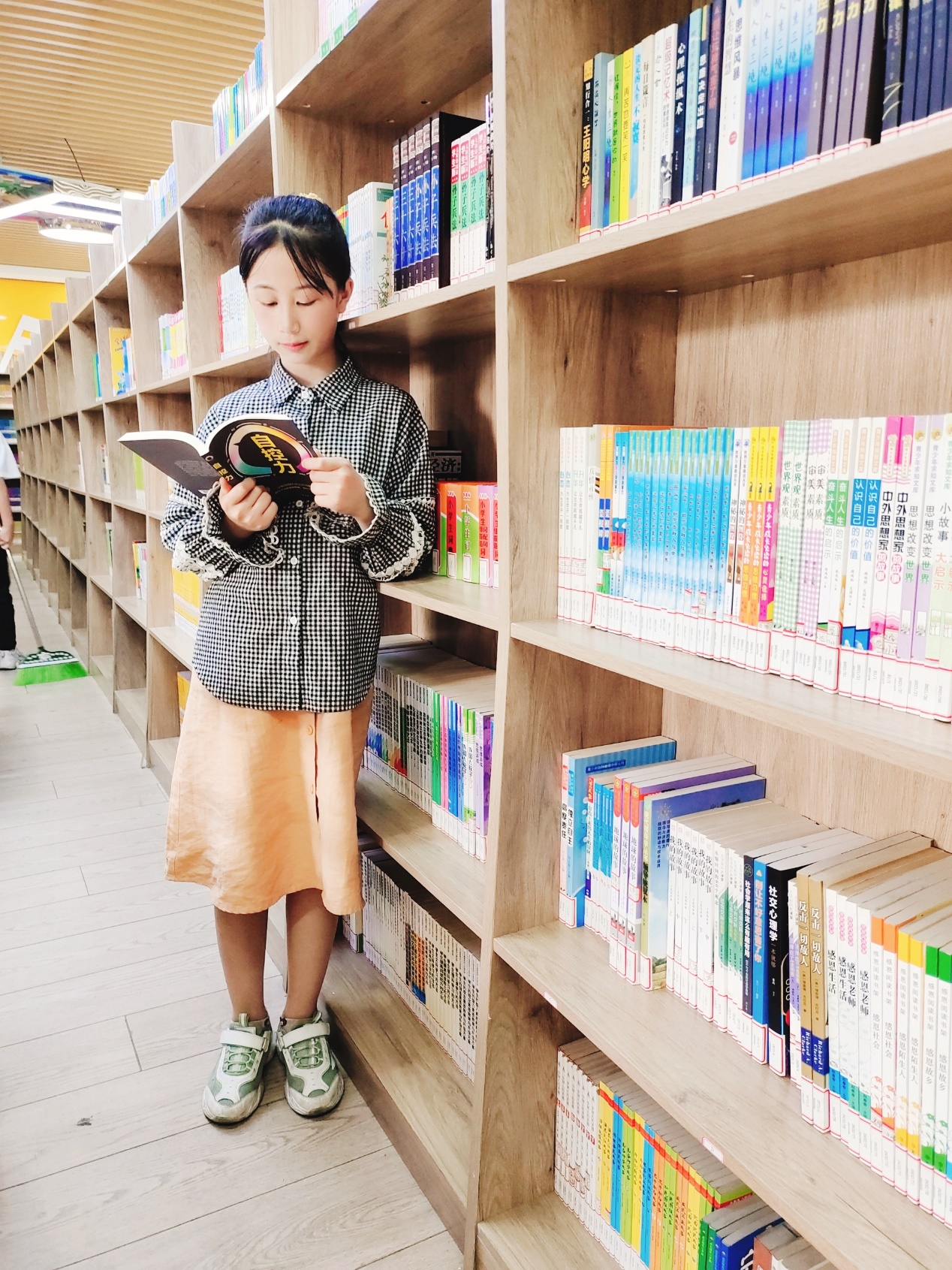 童心向*党**迎华诞时代少年展风采——浔东小学开展“新时代好少年”学习宣传活动