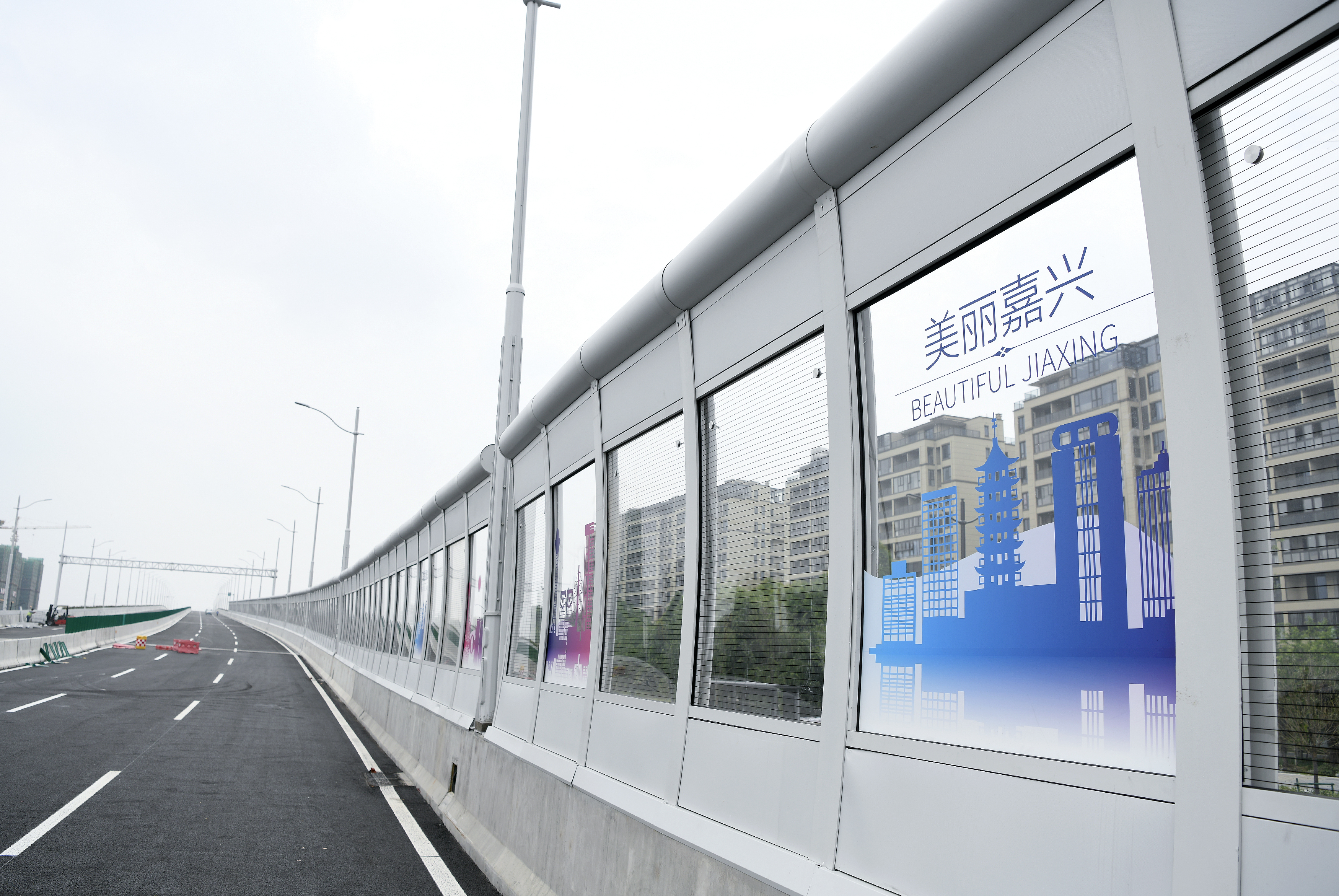 跟着镜头领略不同的风景,跟随记者体验