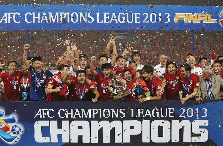 正好侃球恒大完整视频,正好侃球大战领头羊