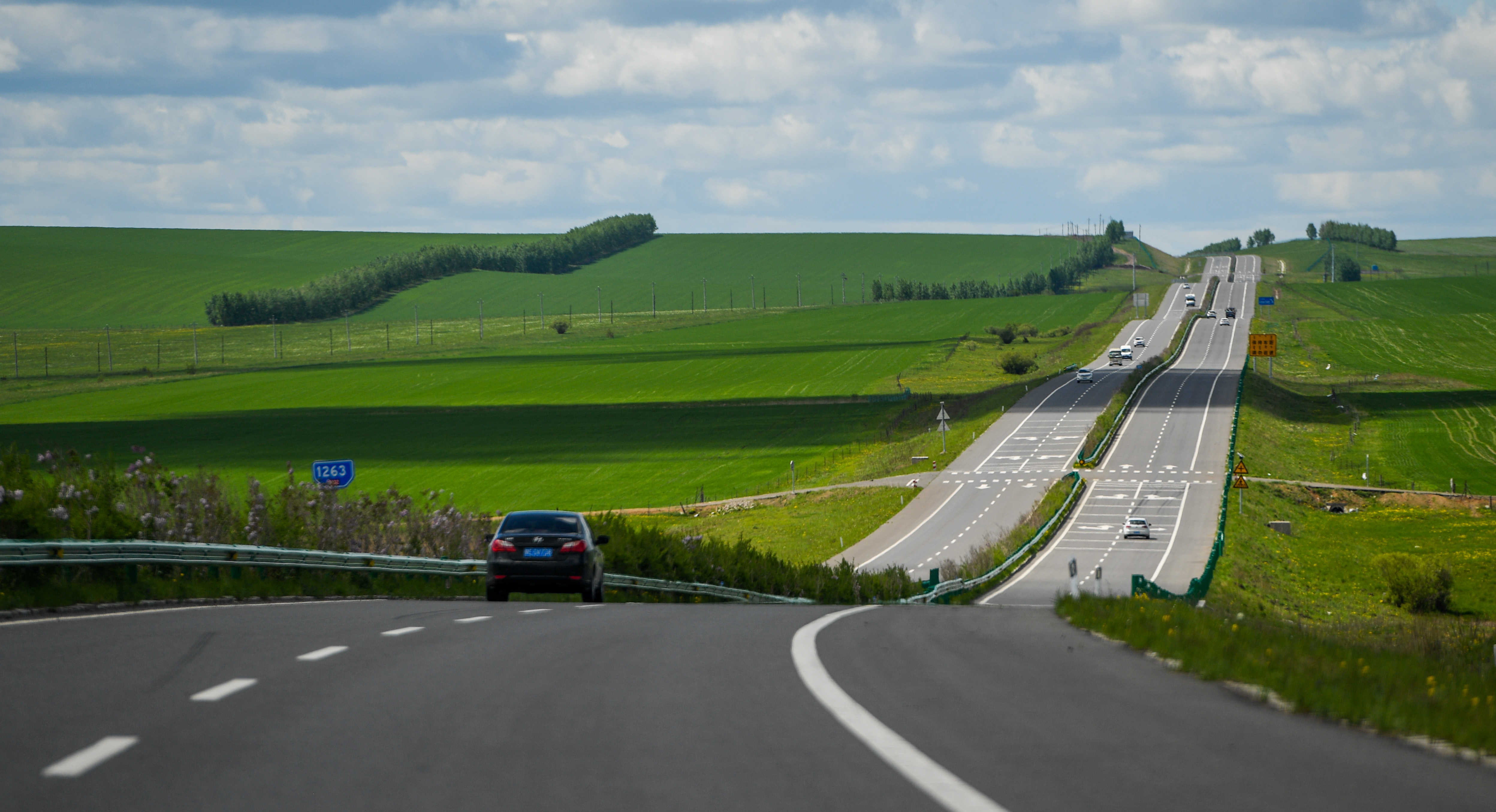 草原天路10月景色,草原天路美景视频大全
