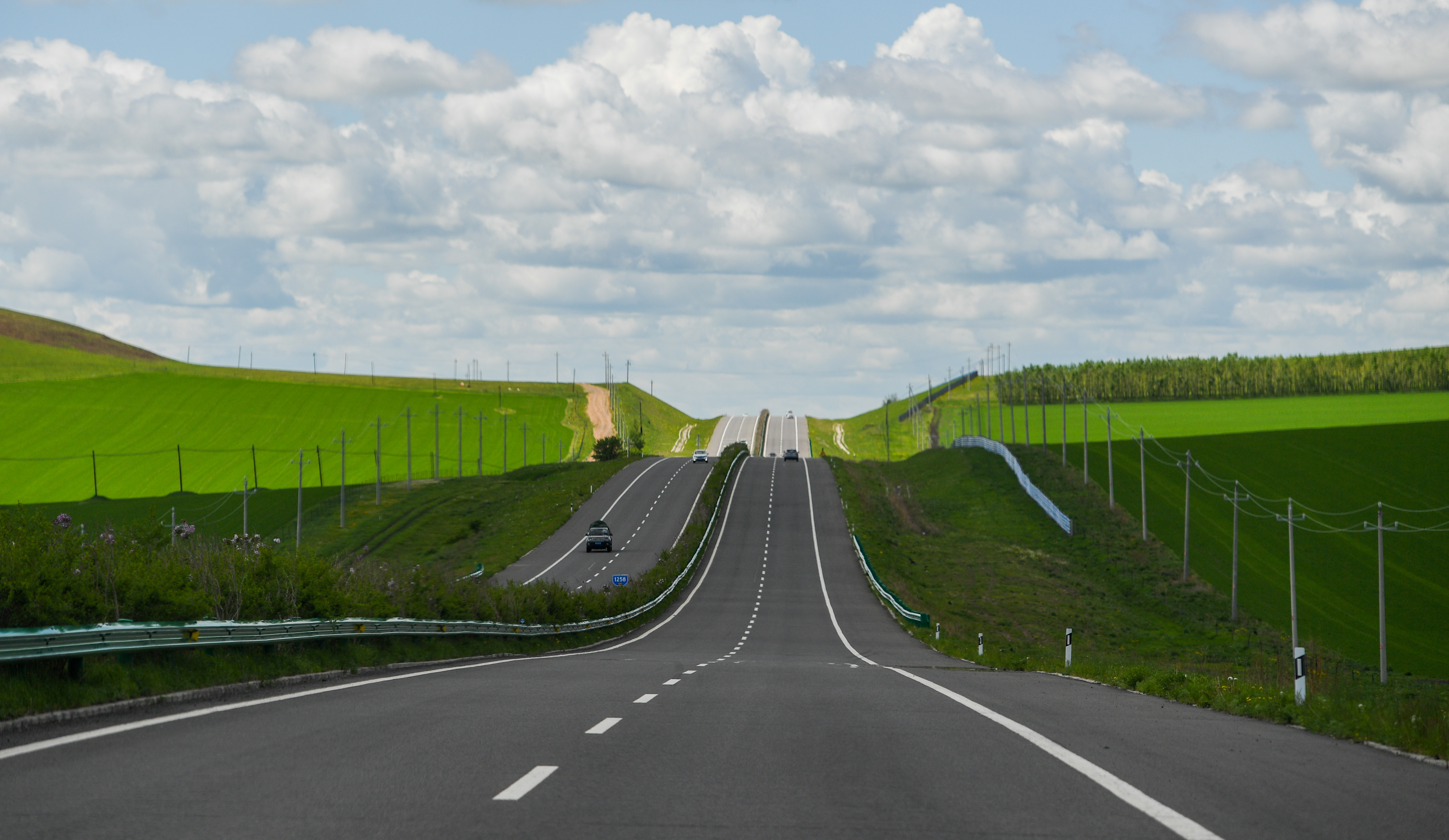 草原天路10月景色,草原天路美景视频大全