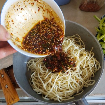 家庭版凉面如何做的好吃,家庭版凉面怎么做好吃