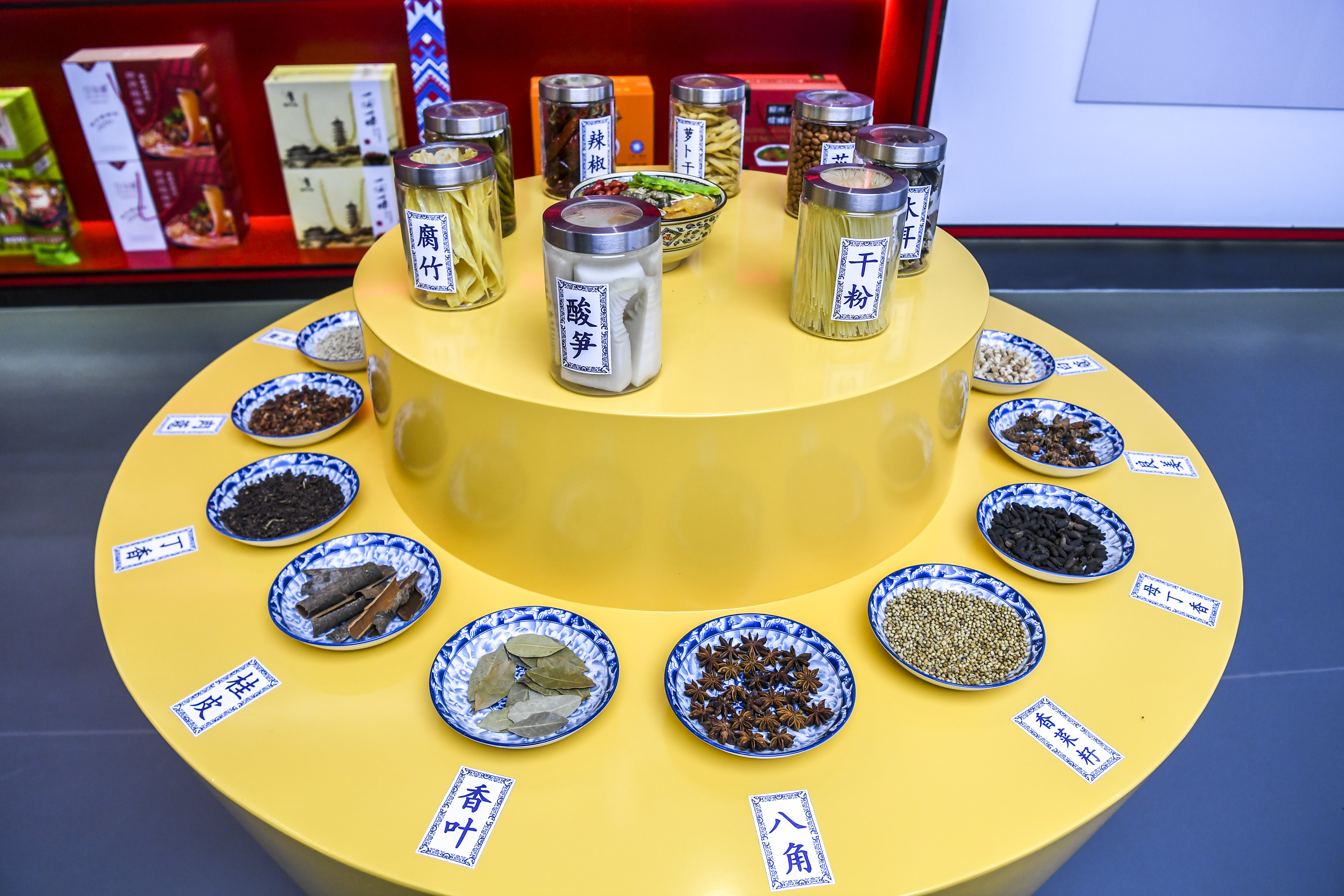 一碗难求螺蛳粉如何变成了网红粉,一碗螺蛳粉怎么变成网红的