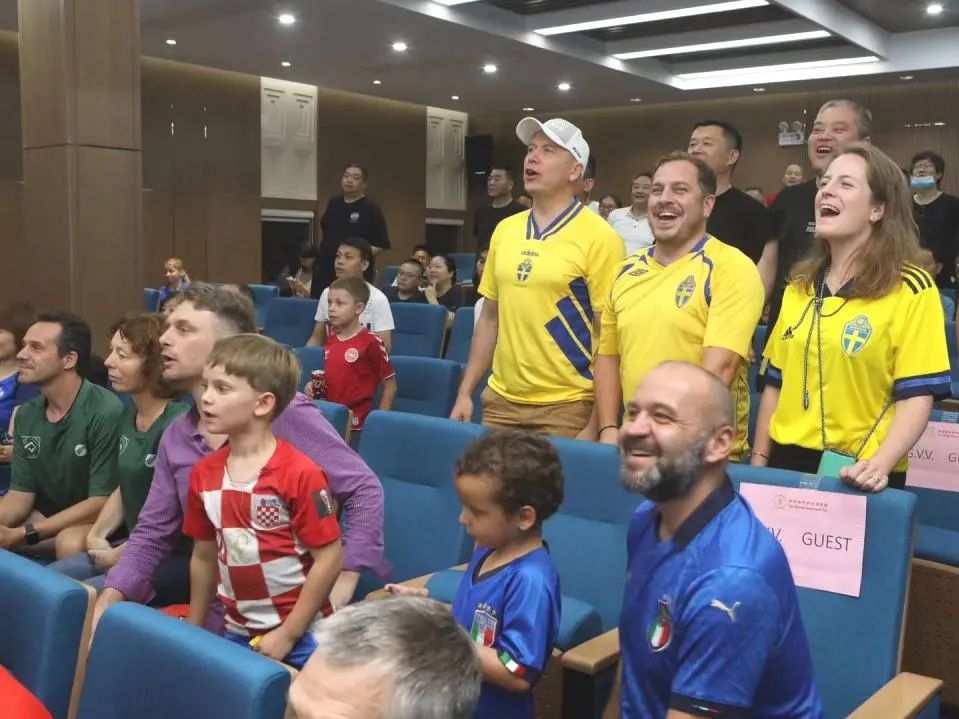 “五星·西郊国际金融产业园”欧锦赛之夜线下观赛活动举行