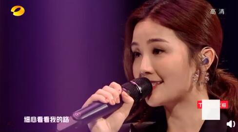 蔡卓妍钟欣潼twins感人事件,twins钟欣潼蔡卓妍华表奖合体