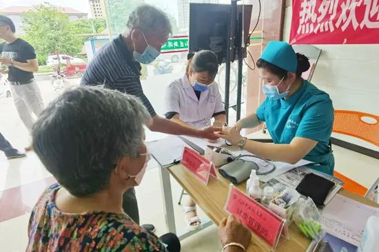 我为群众办实事卫生院,医院开展我为群众办实事义诊活动