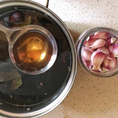 腌糖蒜只加糖和盐,腌糖蒜蒜不洗可以吗