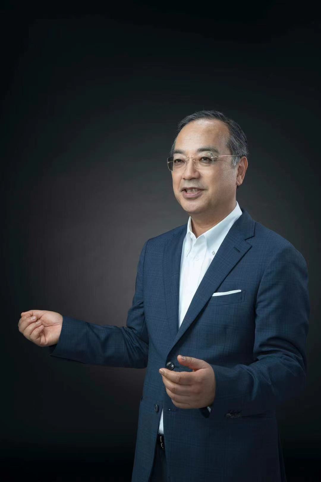 揭秘大黑屋!靠气味眼神辨真伪,四大奢侈品牌最受中国消费者欢迎