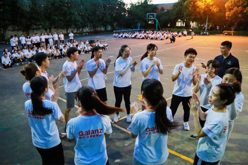 格兰仕招那么多应届毕业生干什么,格兰仕招聘新员工