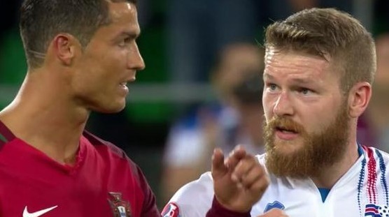 葡法大战|体娱台：本泽马姆巴佩都和C罗互换球衣，这让我想起了可怜的戈森斯