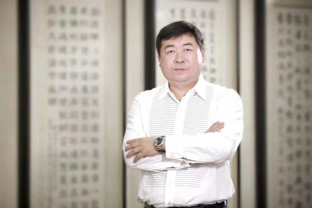 龙记地产杨明生的经历,龙记泰信集团董事长杨明生