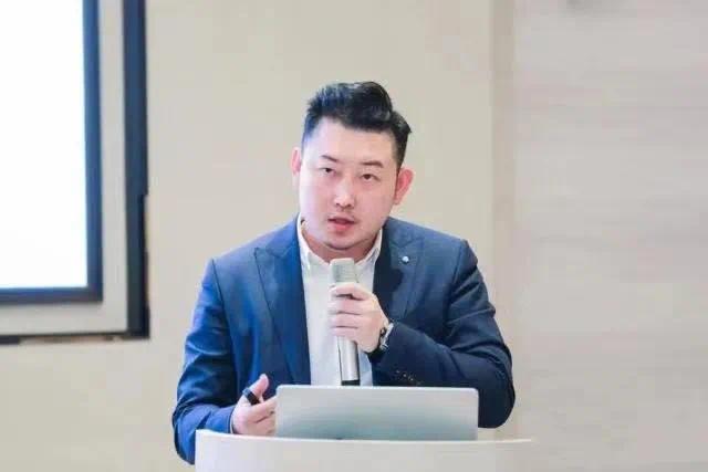 龙记地产杨明生的经历,龙记泰信集团董事长杨明生