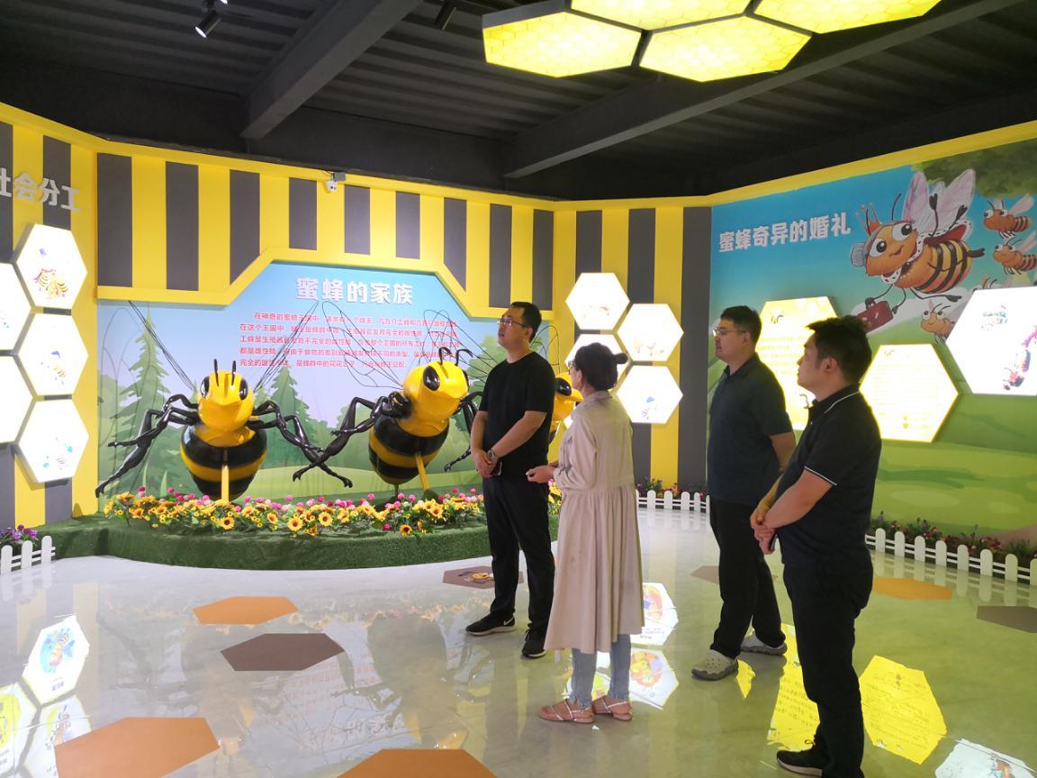 “大美颂赞百年辉煌”山东工艺美术学院庆祝中国*产党共**百年华诞艺术与设计主题创作展开幕