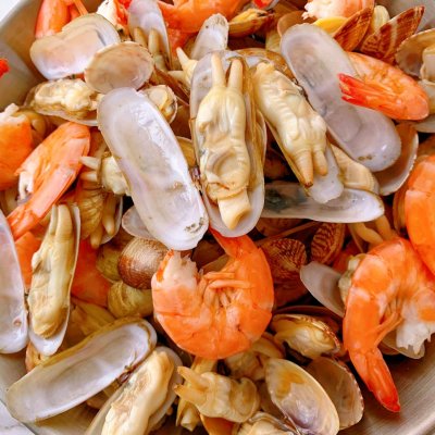如何制作捞汁小海鲜,自制捞汁小海鲜鲜辣酸爽