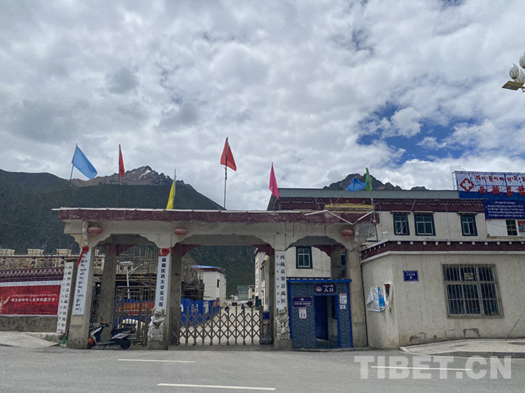 鍢夐粠鍘胯棌鍖婚櫌,閭f洸甯傚槈榛庡幙钘忓尰涓撶鍖婚櫌