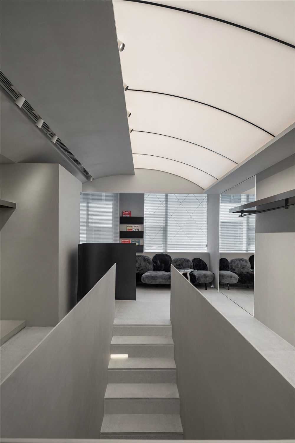 roy服装店,末染精品女装