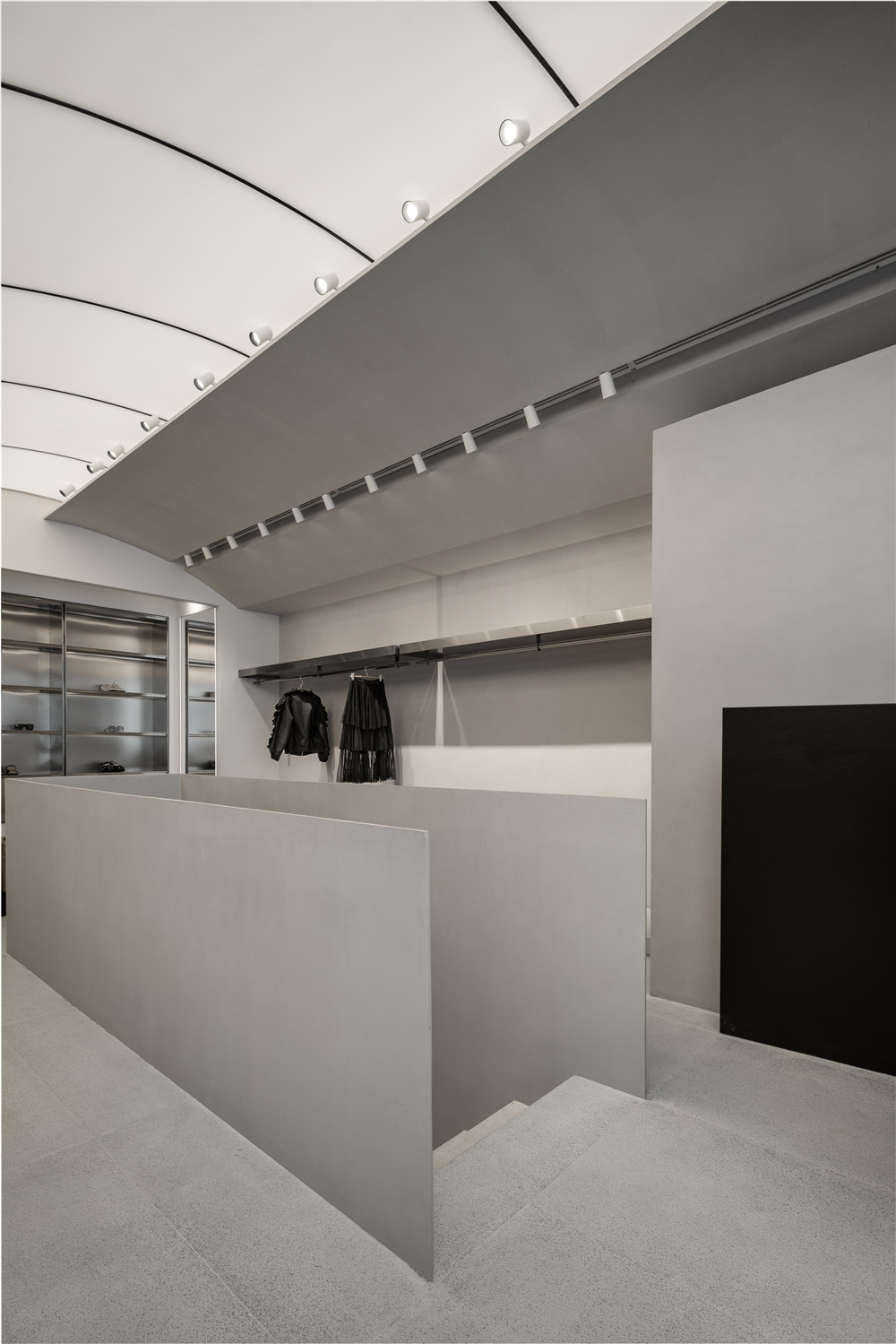 roy服装店,末染精品女装