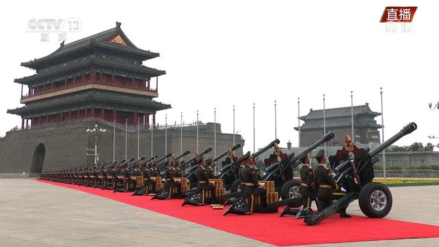 除了那句“表白”，还有这些“首次”，庆祝大会这些动人细节你留意了吗？