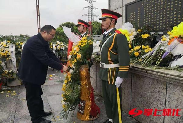 守初心接续奋进担使命铸魂育人,守初心担使命建党100周年
