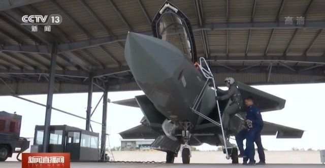 歼20战机15架编队亮相是哪年,15架歼20战机首次同框