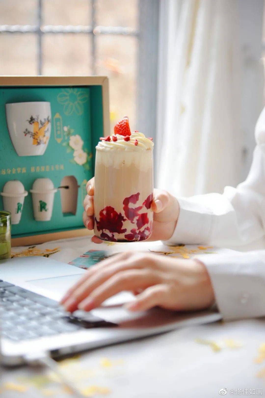 肯德基故宫联名饮料,肯德基故宫联名杯子