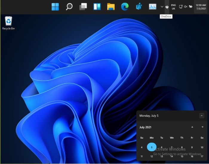 如何将Windows11任务栏移动到屏幕顶部
