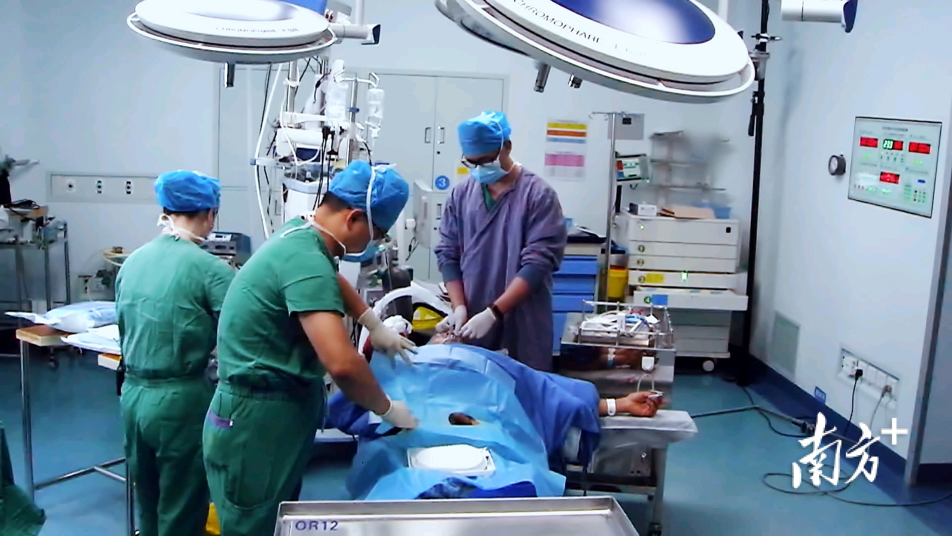 我的白大褂手术,我的白大褂17次手术