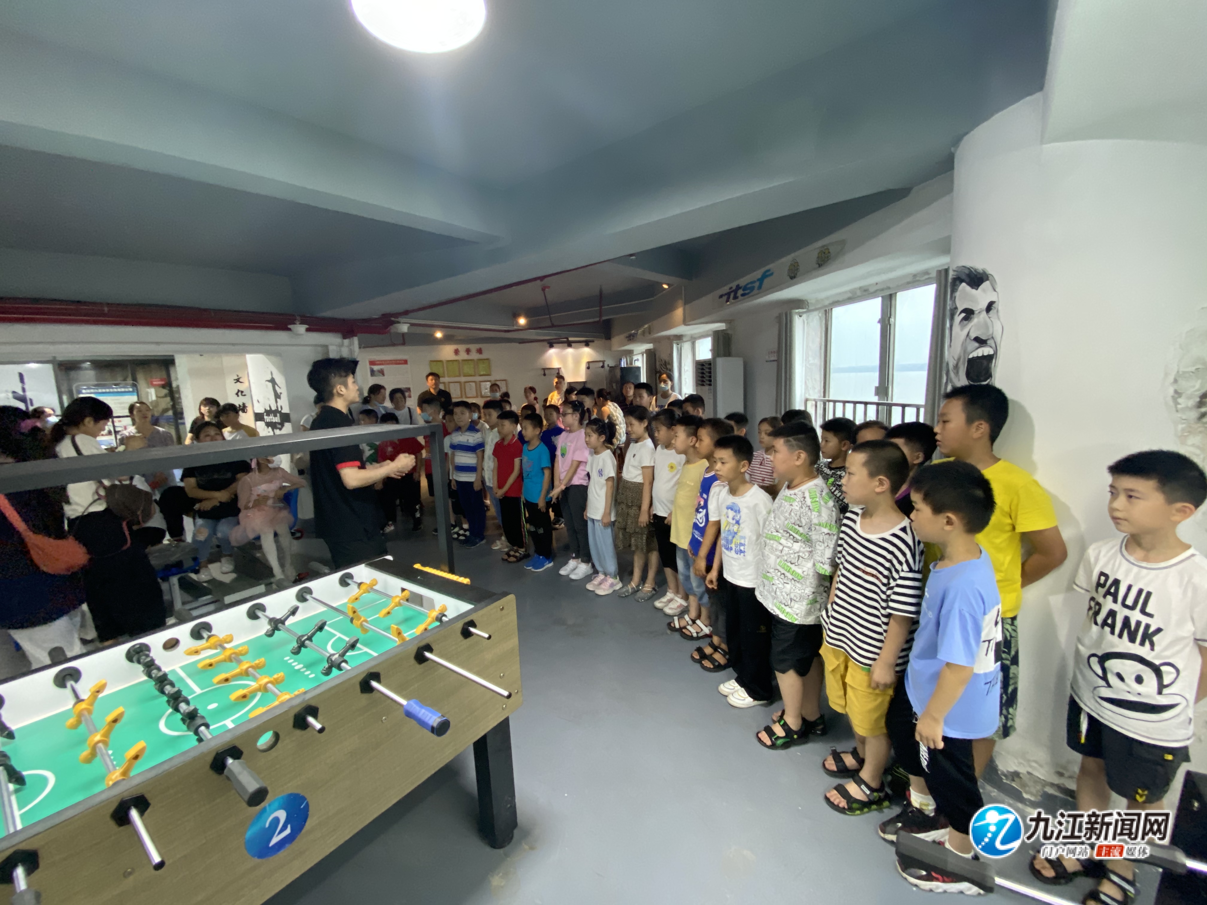 桌式足球为九江叩响世界之门