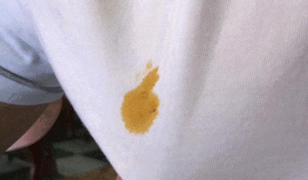 用苏打粉怎么去除发黄的白色衣服,白色衣服发黄有顽固污渍怎么处理