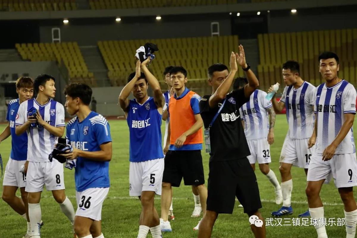 梅西绝杀巴萨3-2皇马全场集锦,吊射破门梅西