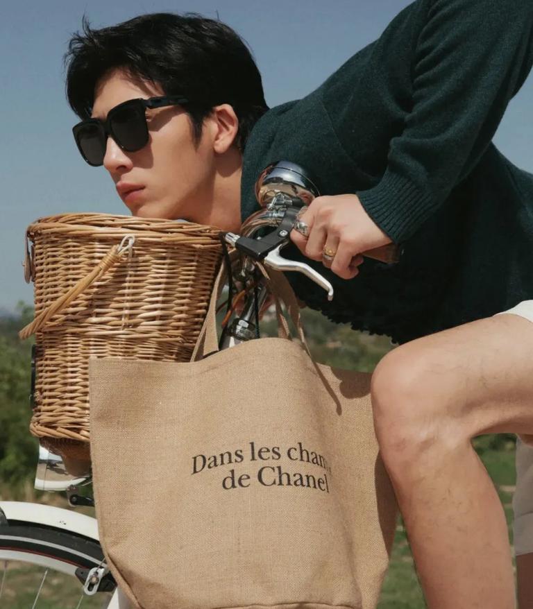 娱乐圈女装大佬,娱乐圈的女大佬